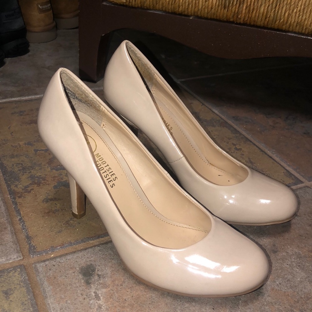 Nude heels